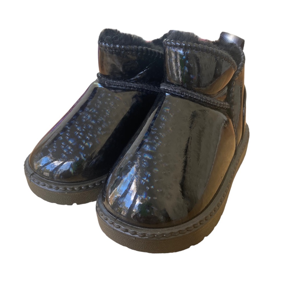 Little Girl’s Shiny Black Warm and Soft Winter Boots Faux Fur. Size: 22 (US 6)